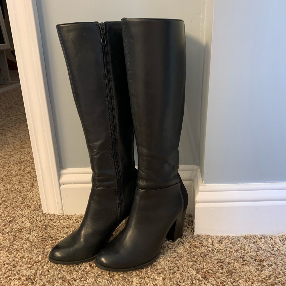 Me Too Harlow Black knee high Women’s boots size 7
